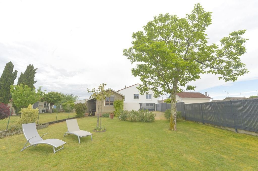 House in Sud Est, Saujon, France 2 - 18013896