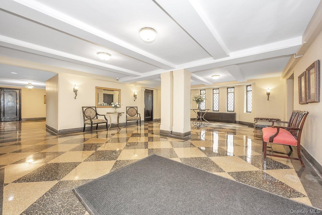 Co Op in Bronxville, New York, United States 3 - 17803047