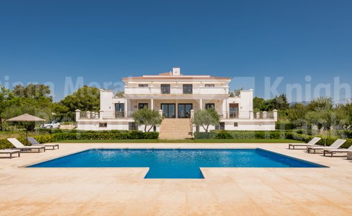 Villa in Guadalmina Alta, San Pedro de Alcantara, Spain 1