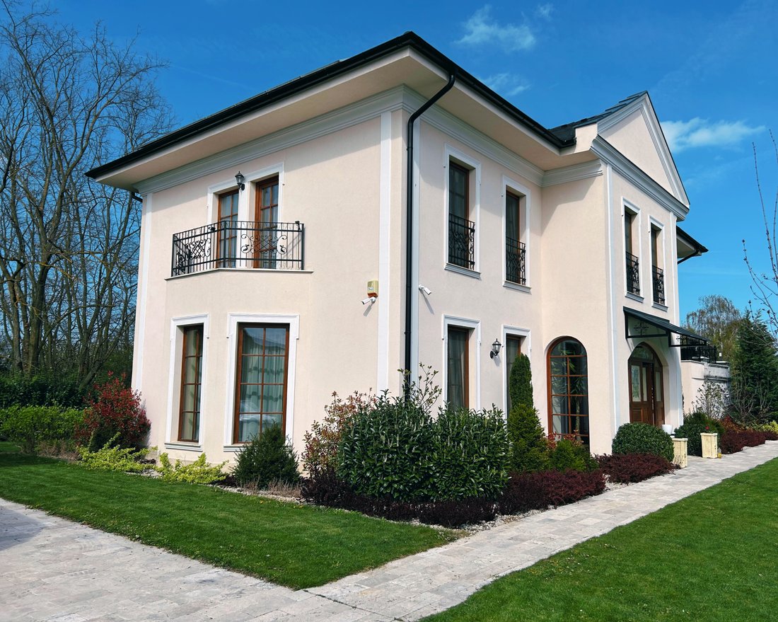 Villa in Kaposvár, Hungary 2 - 18014413