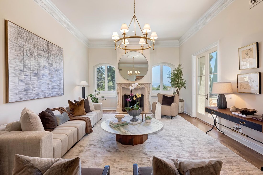 Condo in Los Angeles, California, United States 2 - 18014575