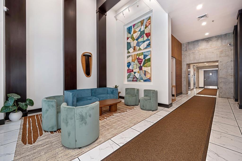 Condo in Sacramento, California, United States 5 - 18014447