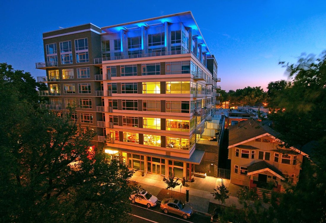 Condo in Sacramento, California, United States 1 - 18014447