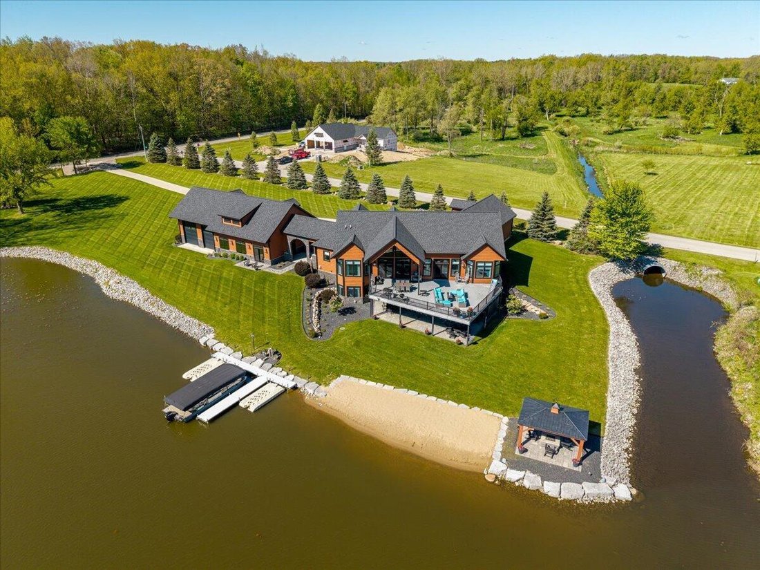 House in Onsted, Michigan, United States 2 - 18014653
