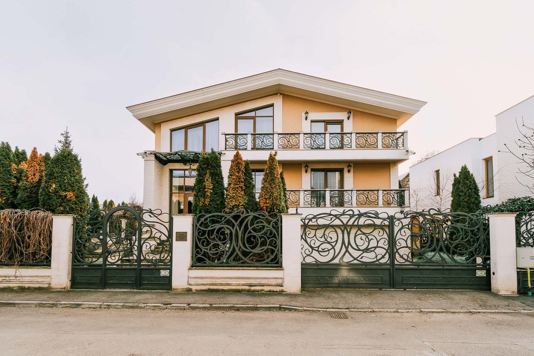 House in Cluj-Napoca, Cluj County, Romania 1 - 15283804