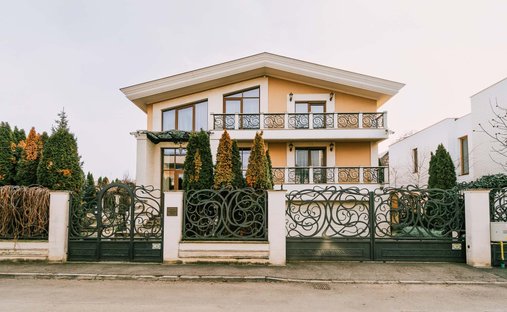 House in Cluj-Napoca, Cluj County, Romania 1
