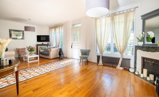 House in Chennevieres-sur-Marne, Ile-de-France, France 1