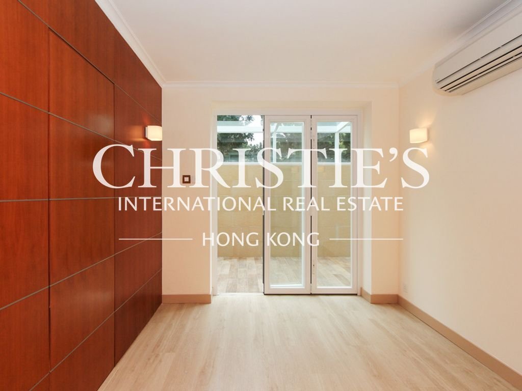 Apartment in Hong Kong, Hong Kong 3 - 18015067