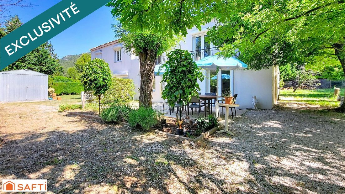 House in Signes, Provence-Alpes-Côte d'Azur, France 1 - 17474944