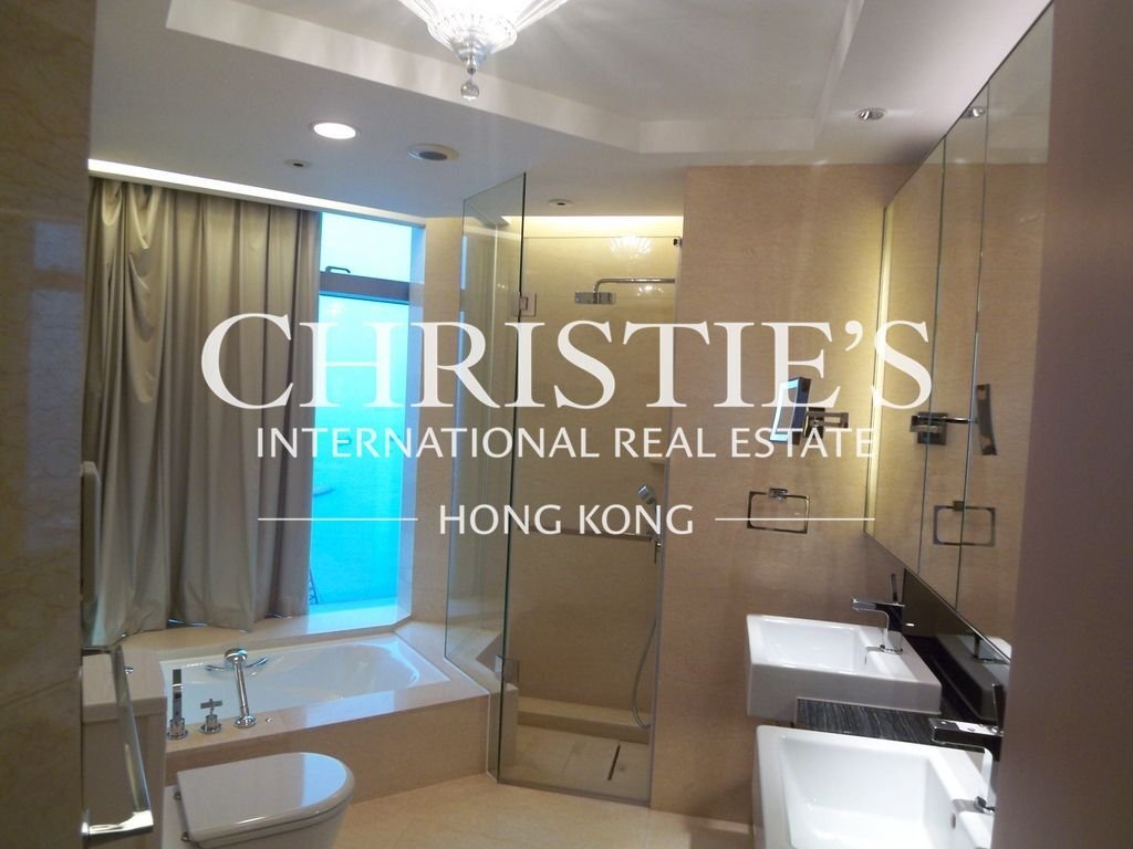 Apartment in Hong Kong, Hong Kong 5 - 18014880