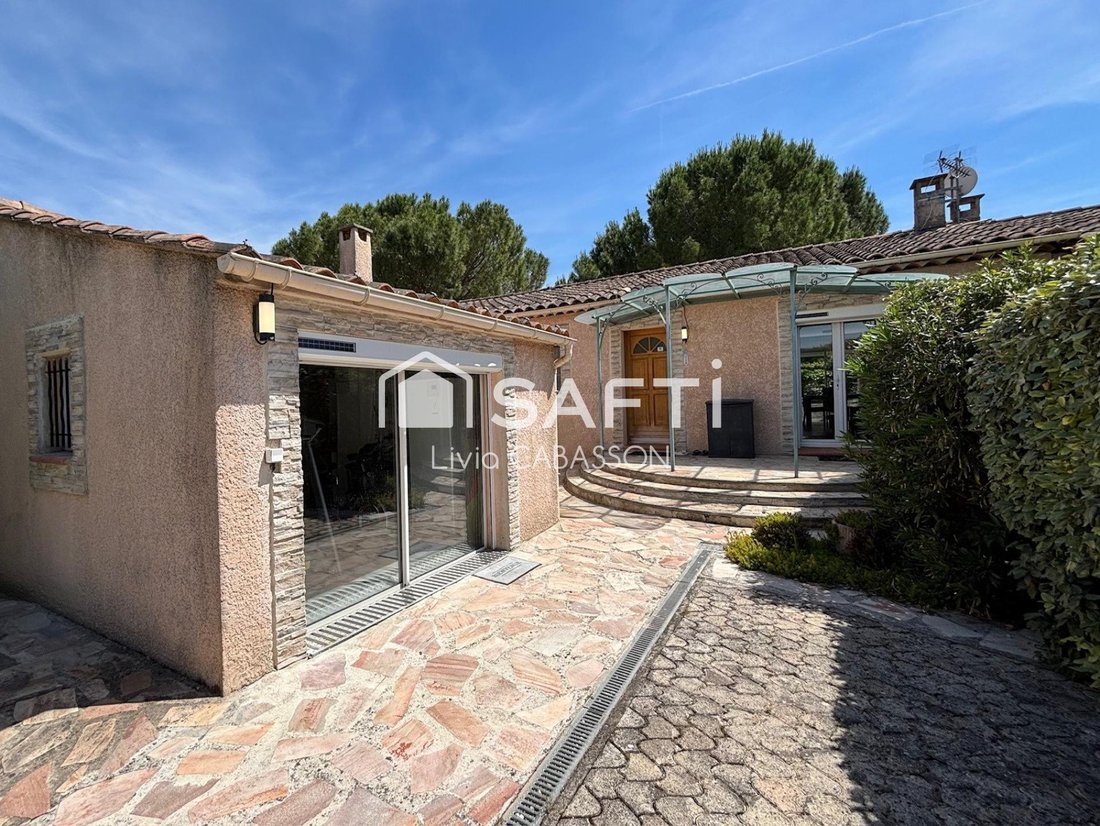 House in Granettes-Jauberte-Sainte Anne, Aix-en-Provence, France 2 - 18015361