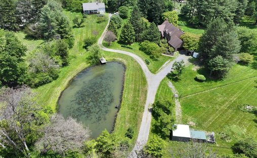 House in Shenandoah Farms, Virginia, United States 1