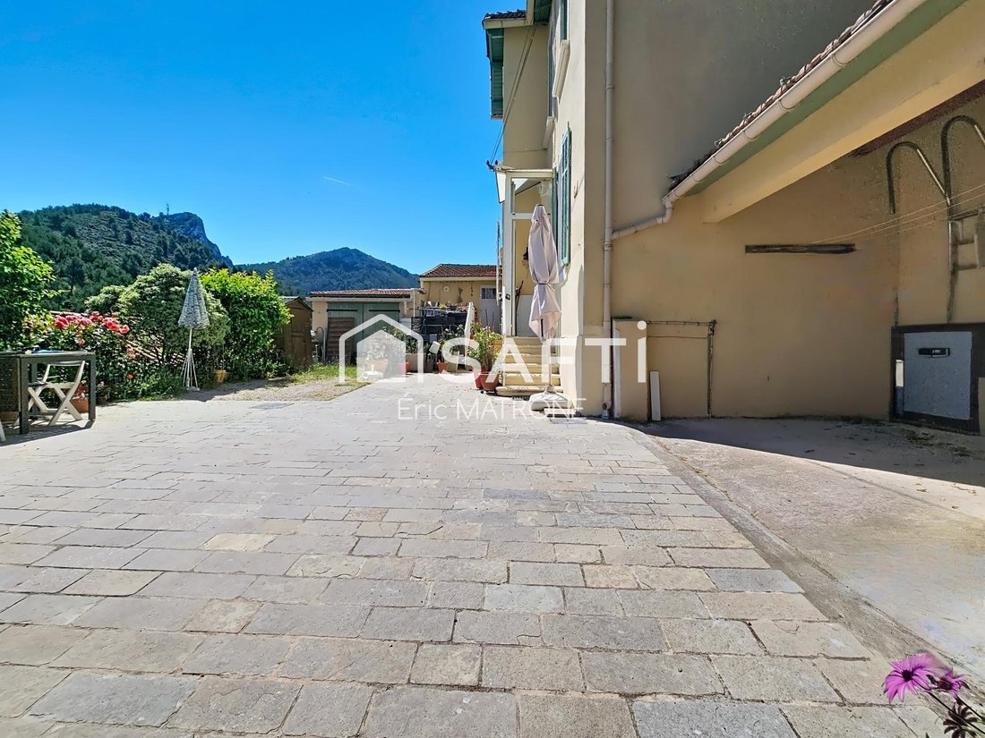 House in Saint Menet, Marseille, Provence-Alpes-Côte d'Azur 4 - 18015369