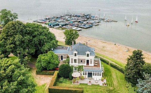 Townhouse in Muiderberg, North Holland, Netherlands 1