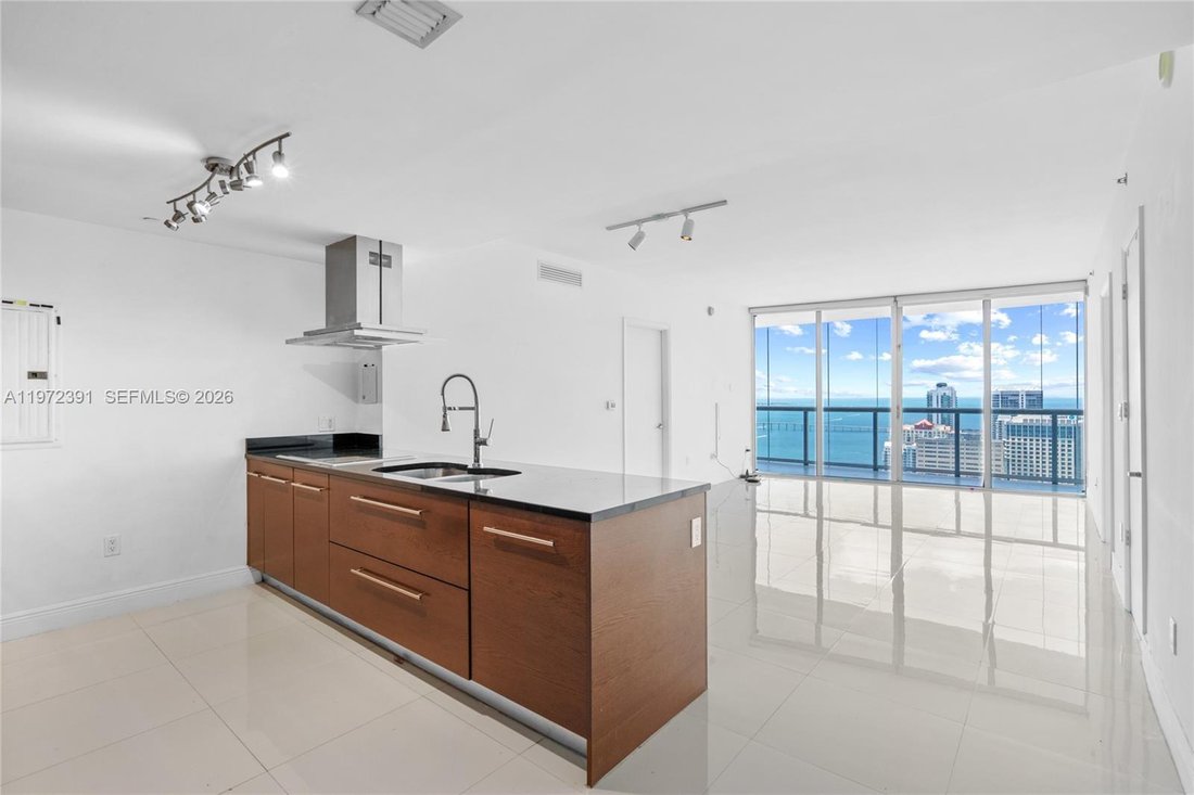 Condo in Miami, Florida, United States 5 - 17374176