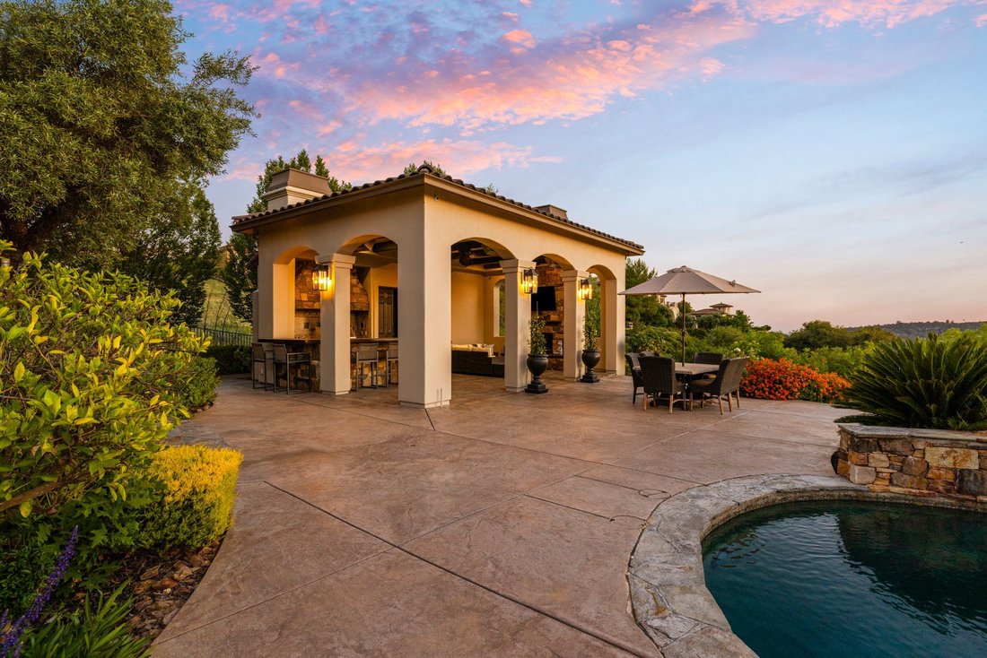 Autres à El Dorado Hills, Californie, États-Unis 5 - 18014816