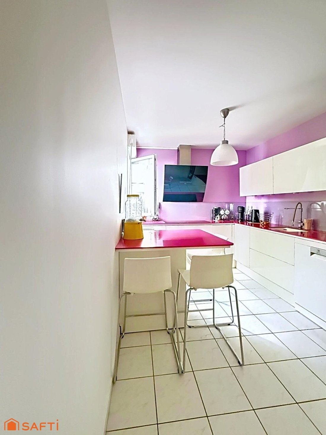 Apartment in Anatole France, Le Plessis-Robinson, France 3 - 17511449