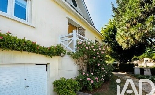 House in Le Pouliguen, Pays de la Loire, France 1