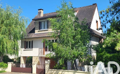 House in Bièvres, Ile-de-France, France 1