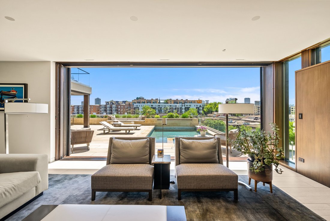 Condo in Milwaukee, Wisconsin, United States 2 - 18014638