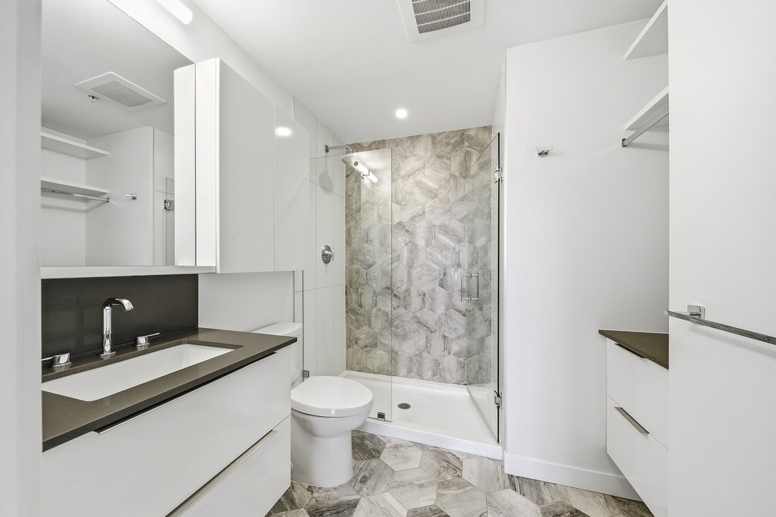 Condo in Vancouver, British Columbia, Canada 5 - 18014647