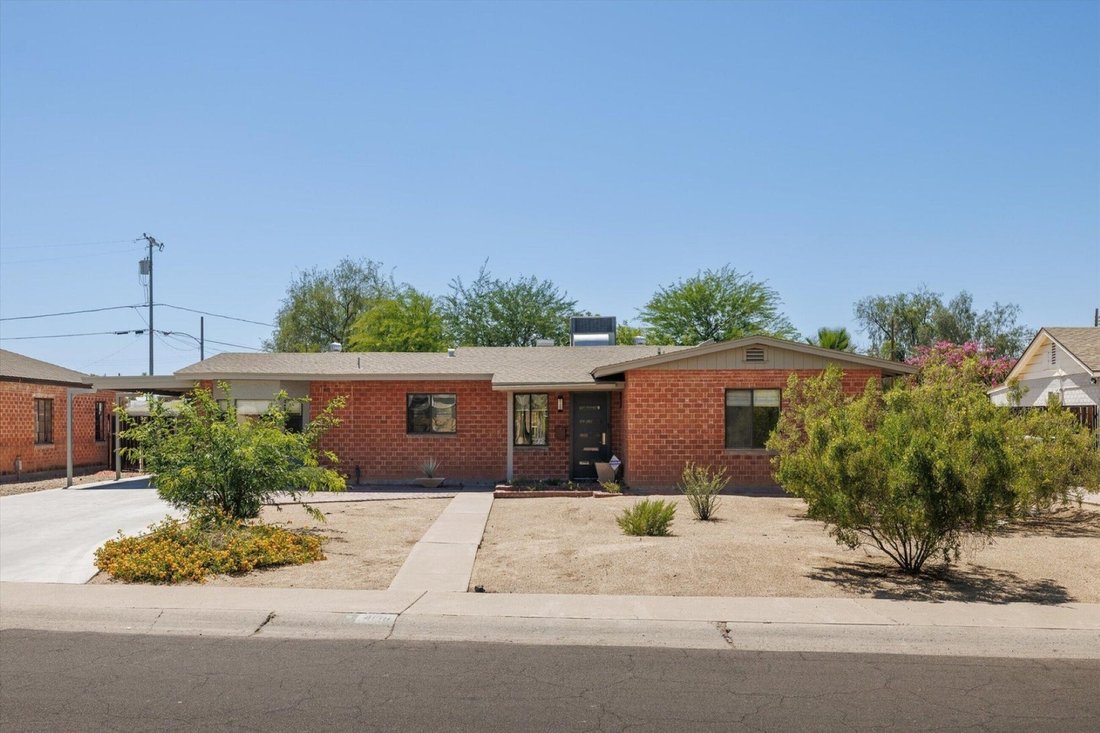 Phoenix, Arizona, United States 2 - 18014601