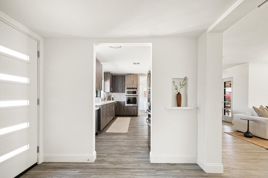 Phoenix, Arizona, United States 4 - 18014601