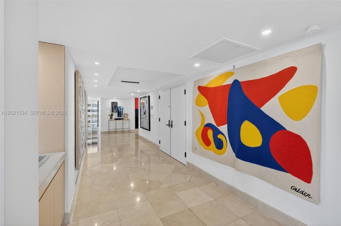 Condo in Miami, Florida, United States 1 - 18014449
