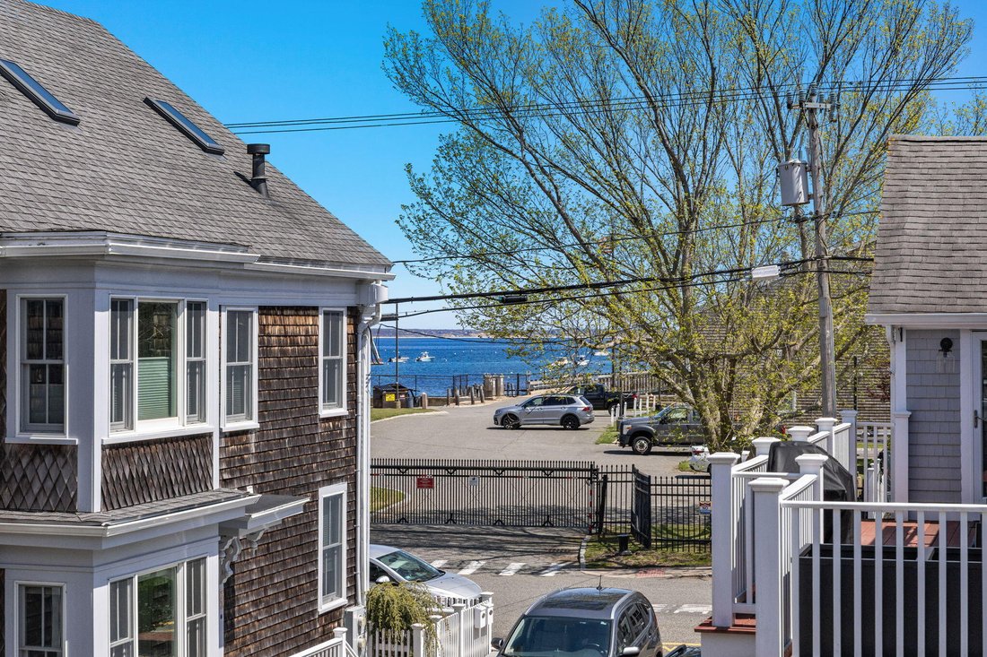 Condo in Provincetown, Massachusetts, United States 4 - 18014599