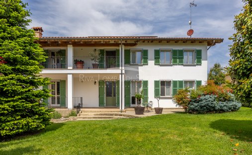 Villa a Moncalvo, Piemonte, Italia 1