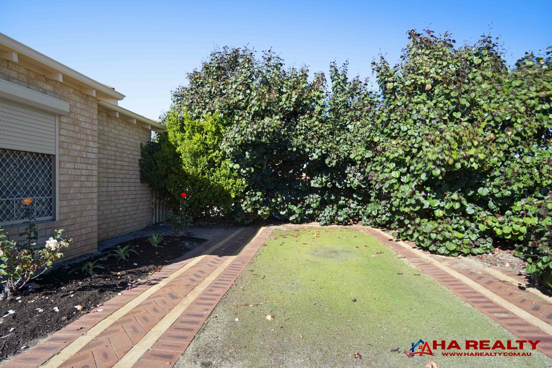 House in Marangaroo, Western Australia, Australia 3 - 18015189