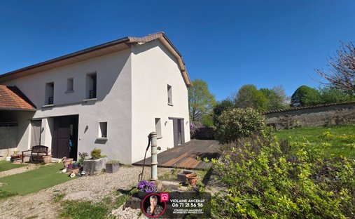 Villa a Le Pont-de-Beauvoisin, Auvergne-Rodano-Alpi, Francia 1