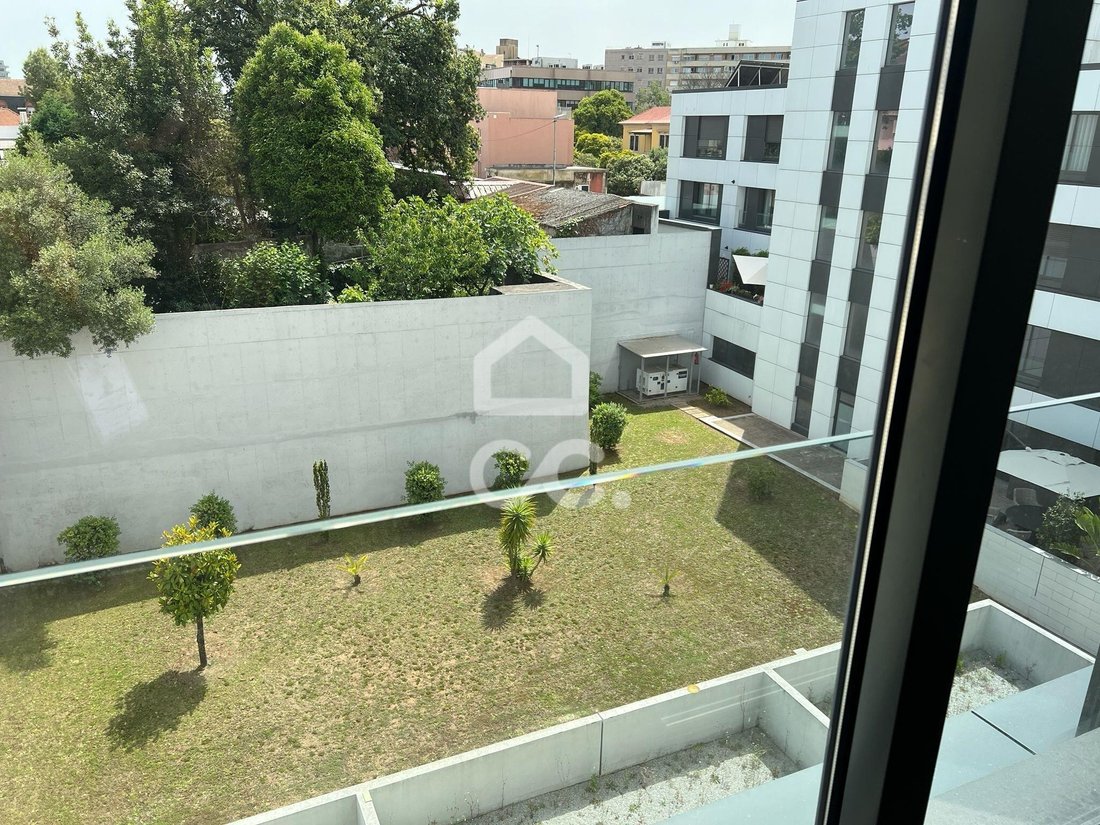 Apartment in Cedofeita, Santo Ildefonso, Se, Miragaia, Sao Nicolau e Vitoria, Porto District, Portugal 3 - 18015128
