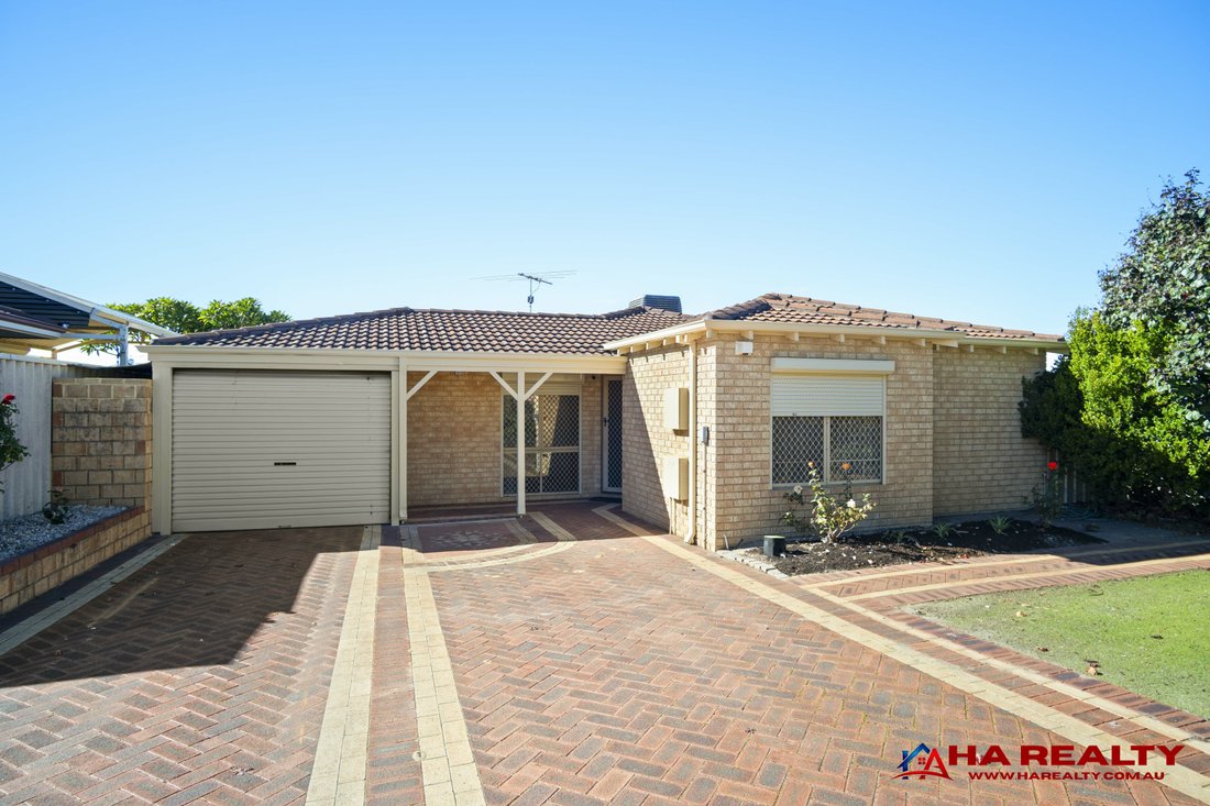 House in Marangaroo, Western Australia, Australia 1 - 18015189