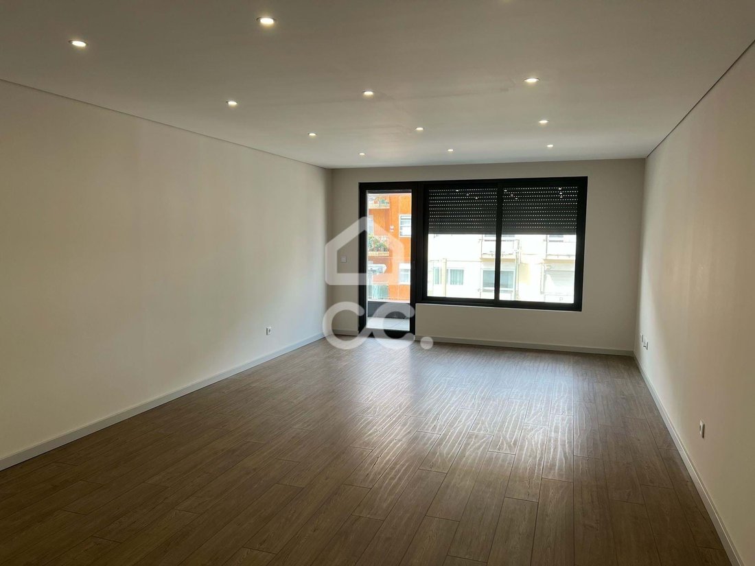 Apartment in Cedofeita, Santo Ildefonso, Se, Miragaia, Sao Nicolau e Vitoria, Porto District, Portugal 1 - 18015149
