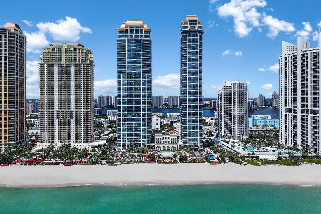 Condo in Sunny Isles Beach, Florida, United States 3 - 18015333
