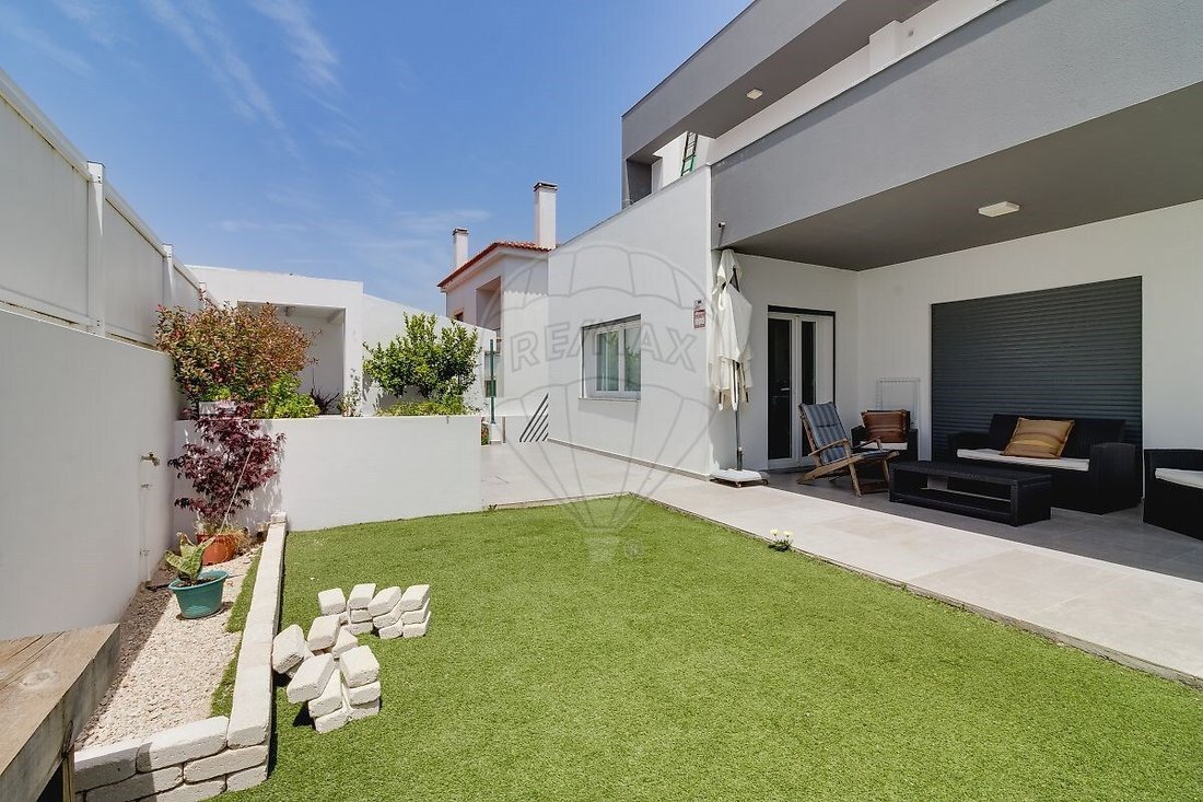 Villa in Ramada e Canecas, Lisbon, Portugal 2 - 18015166