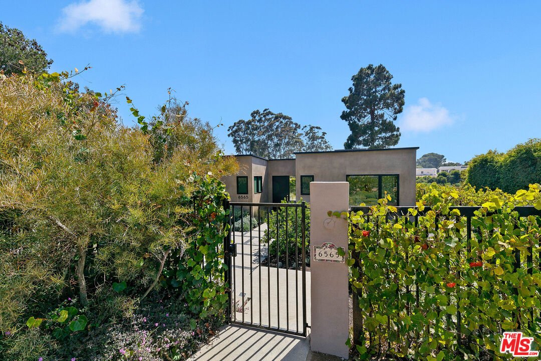 House in Malibu, California, United States 4 - 17957422