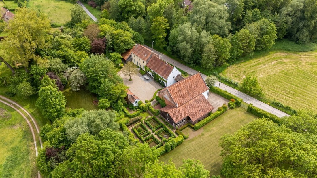 Farm Ranch in Beauvechain, Wallonia, Belgium 4 - 18015068