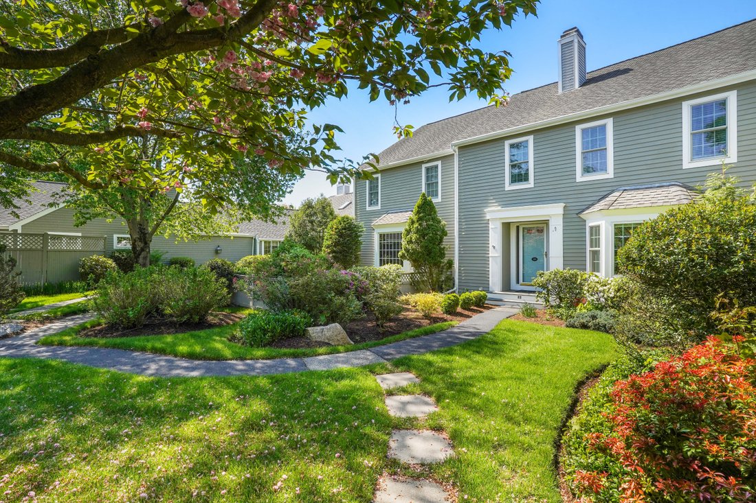 Condo in Hingham, Massachusetts, United States 1 - 18015322