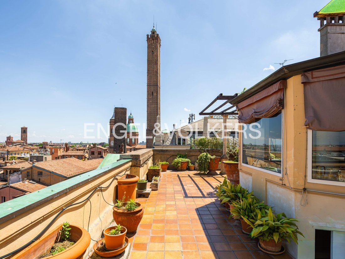 Penthouse in Historic Center, Bologna, Italy 2 - 18015503