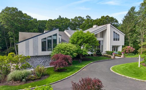 House in Syosset, New York, United States 1