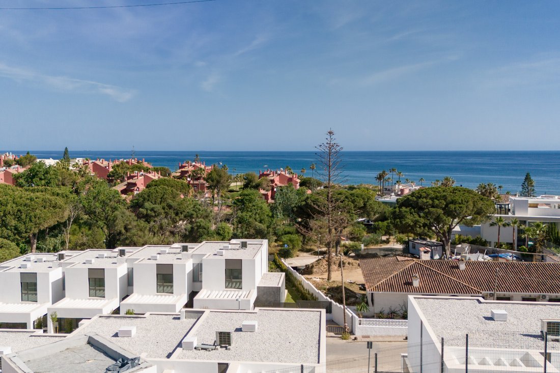Townhouse in Elviria-Cabopino, Marbella, Spain 2 - 15424043
