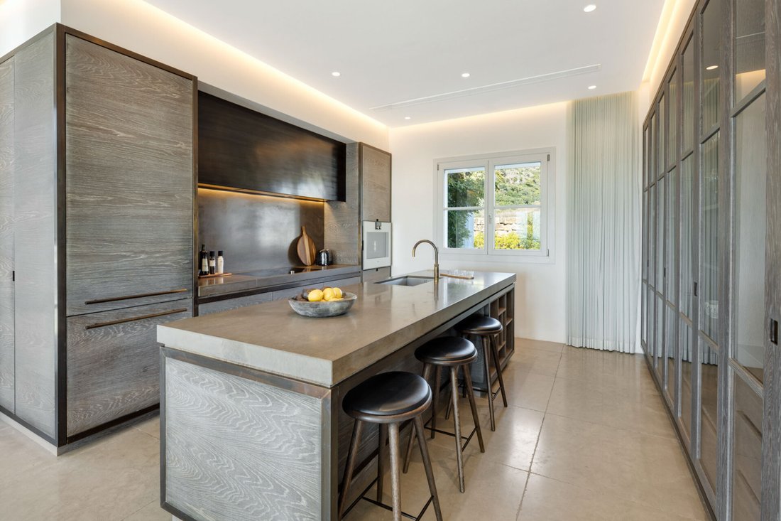 Villa in Benahavis, Andalusia, Spain 3 - 16830418