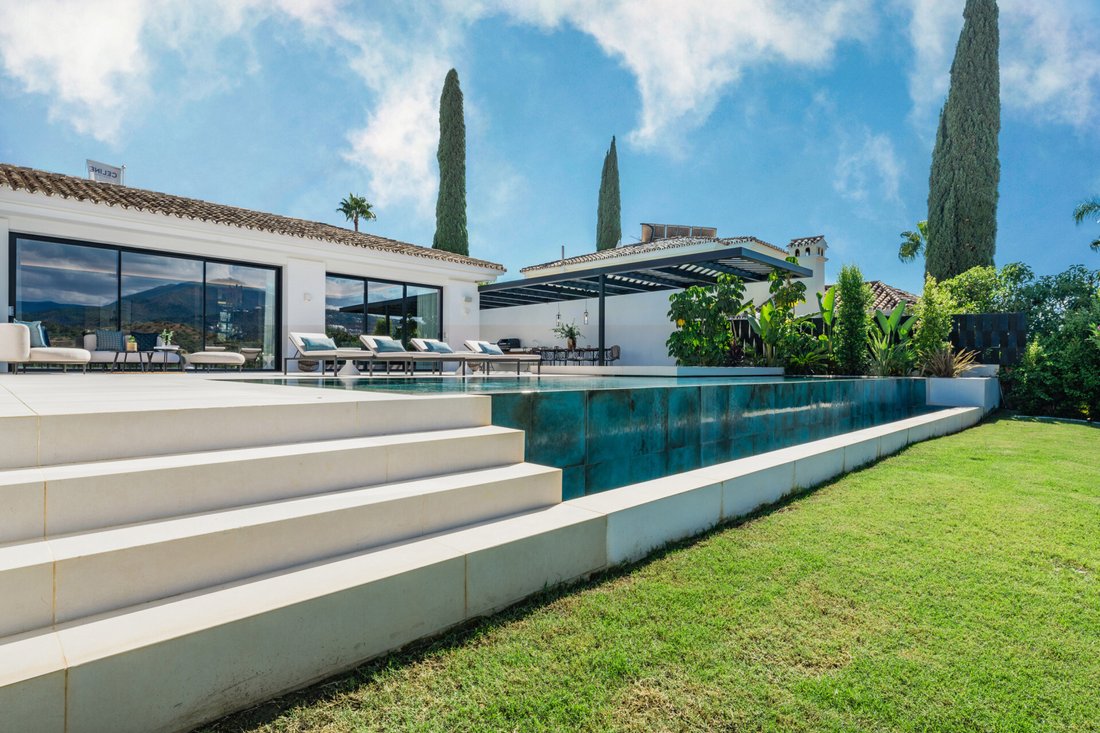 Villa in Nueva Andalucia, Marbella, Spain 3 - 12470448