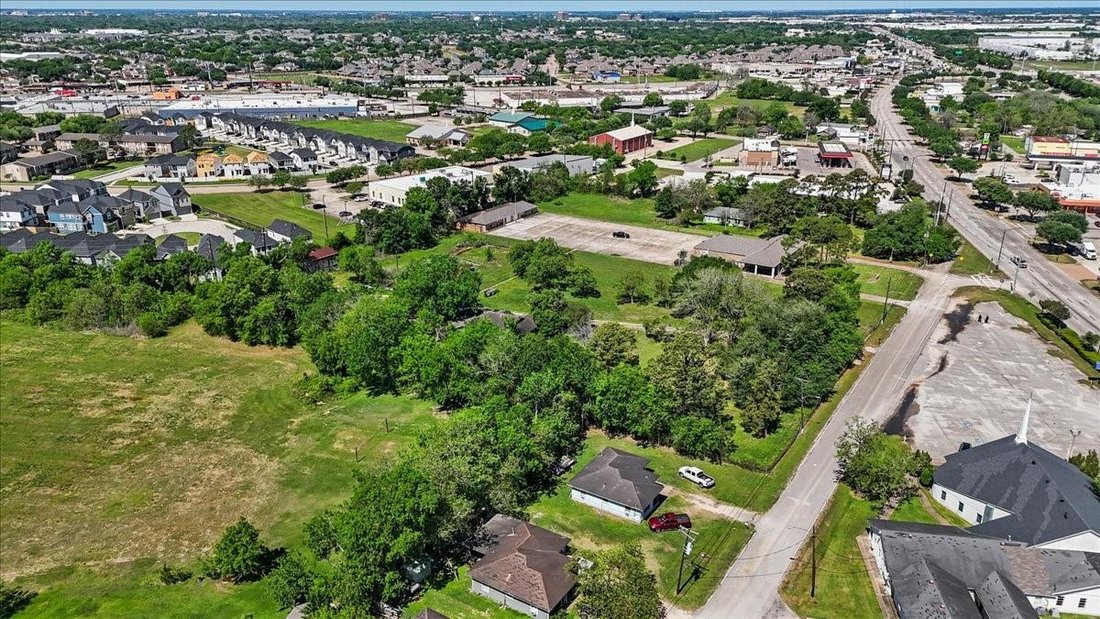 Land in Houston, Texas, United States 2 - 18016875