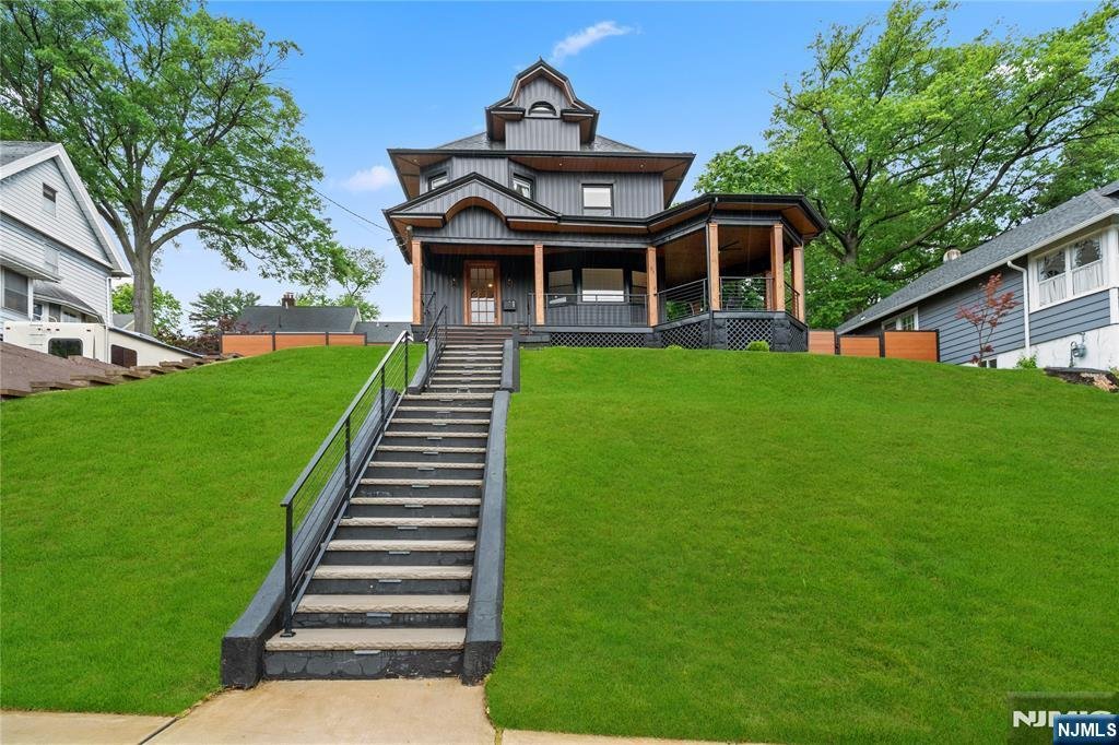 House in Nutley, New Jersey, United States 4 - 18020979