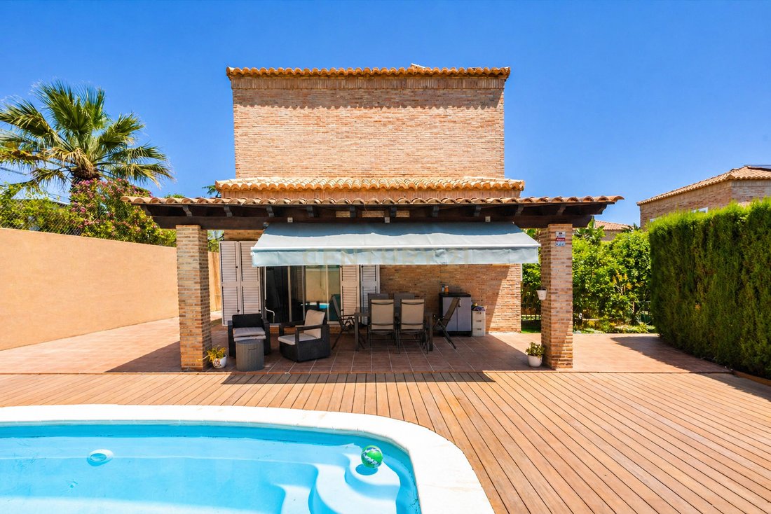 Villa in Paterna, Valencian Community, Spain 2 - 18020488