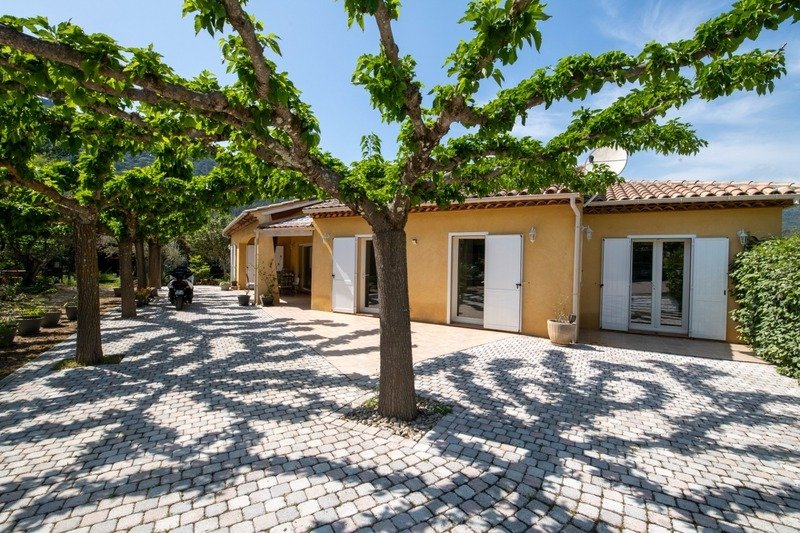 House in Solliès-Toucas, Provence-Alpes-Côte d'Azur, France 5 - 18017005