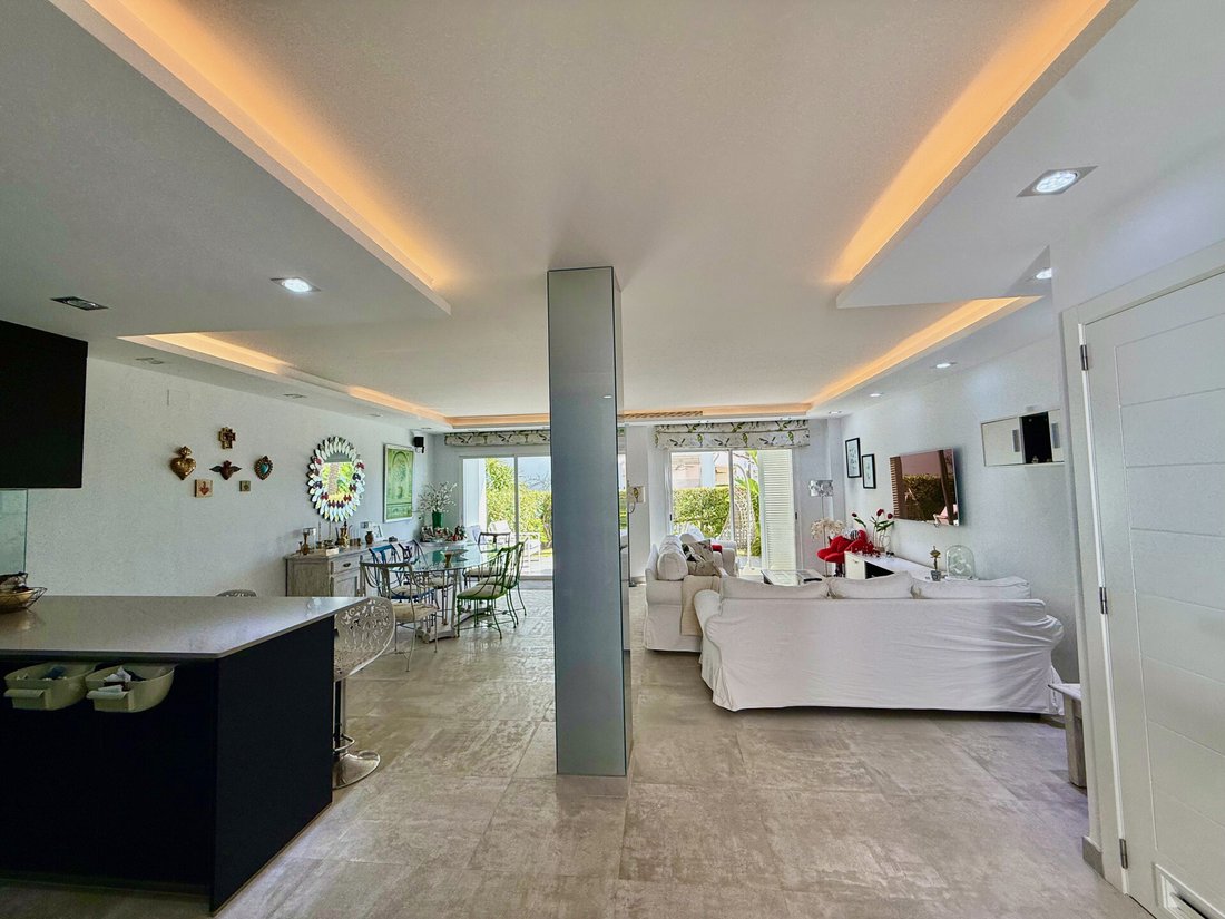 House in Marbella, Andalusia, Spain 5 - 17860792